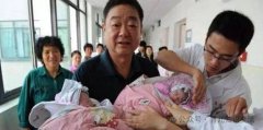 当年不顾劝阻，执意生下双胞胎女儿的60失独母亲，现状如何？